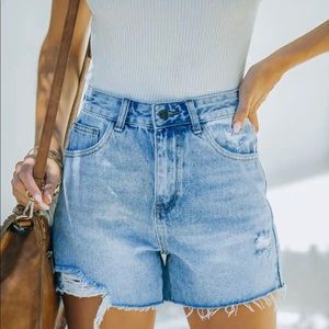 VICI brand new distressed jean shorts - Size L